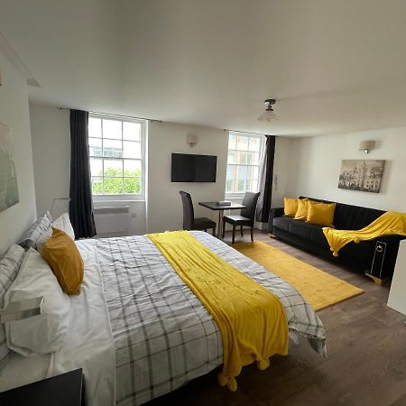 93 Charlotte Apartment London Bagian luar foto