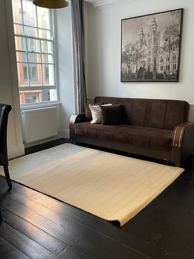 93 Charlotte Apartment London Bagian luar foto
