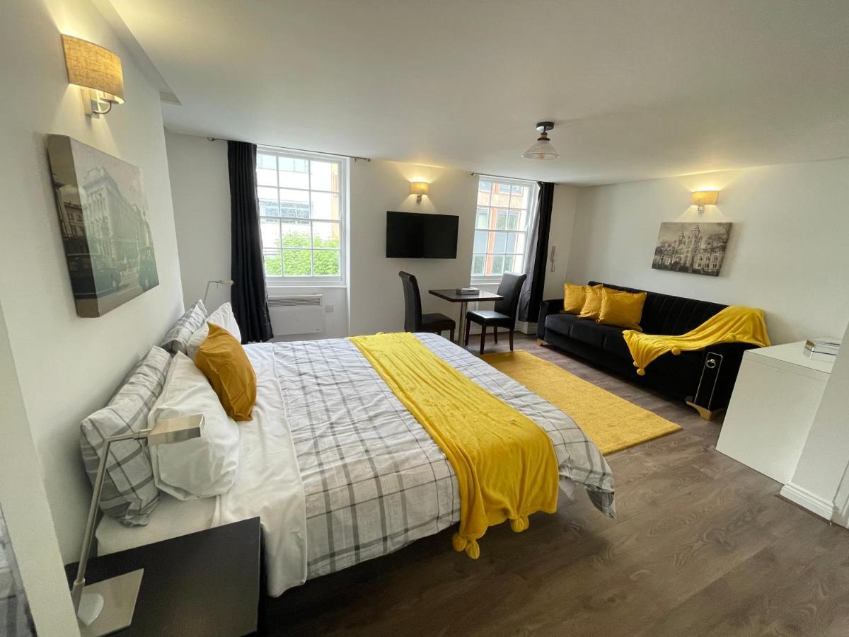 93 Charlotte Apartment London Bagian luar foto