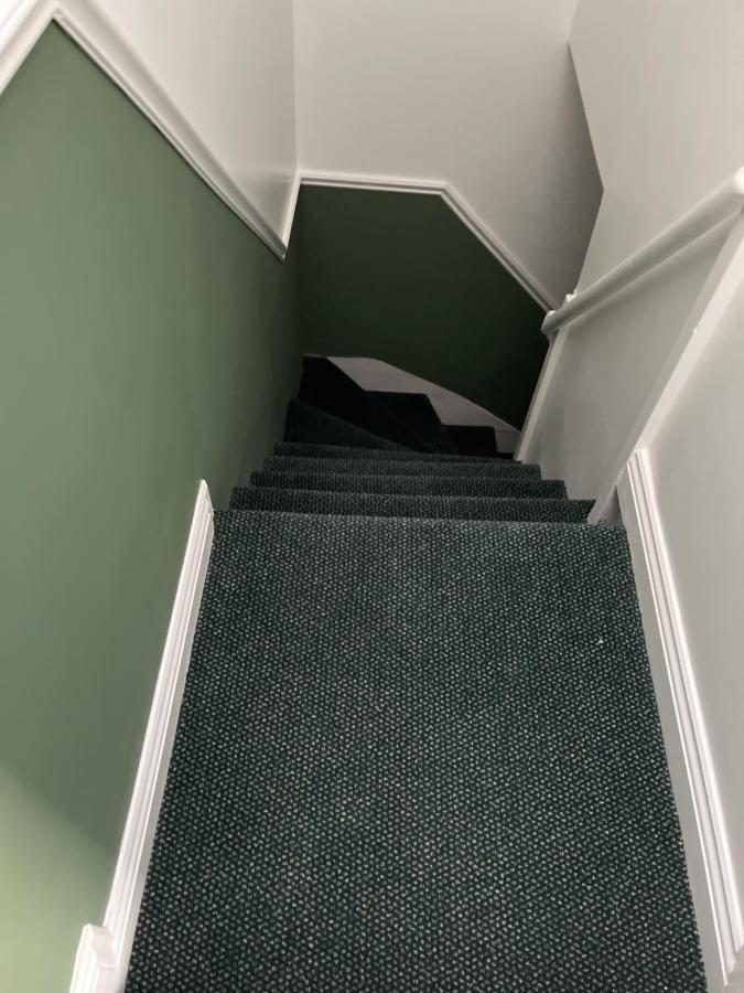 93 Charlotte Apartment London Bagian luar foto