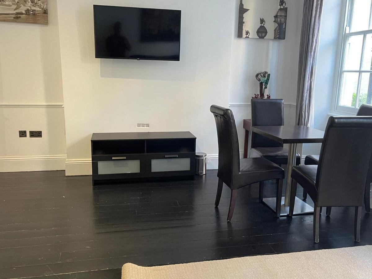 93 Charlotte Apartment London Bagian luar foto