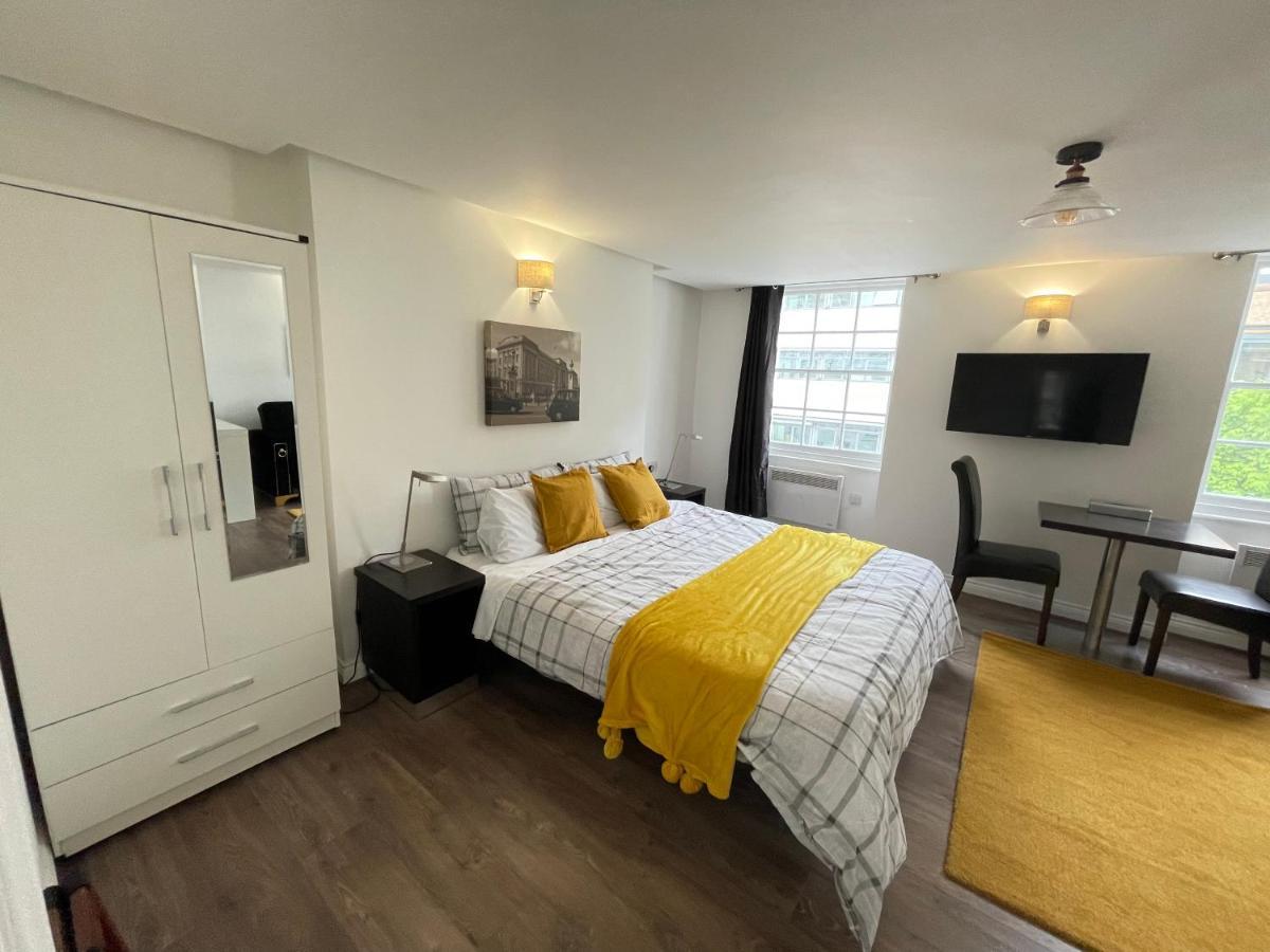 93 Charlotte Apartment London Bagian luar foto