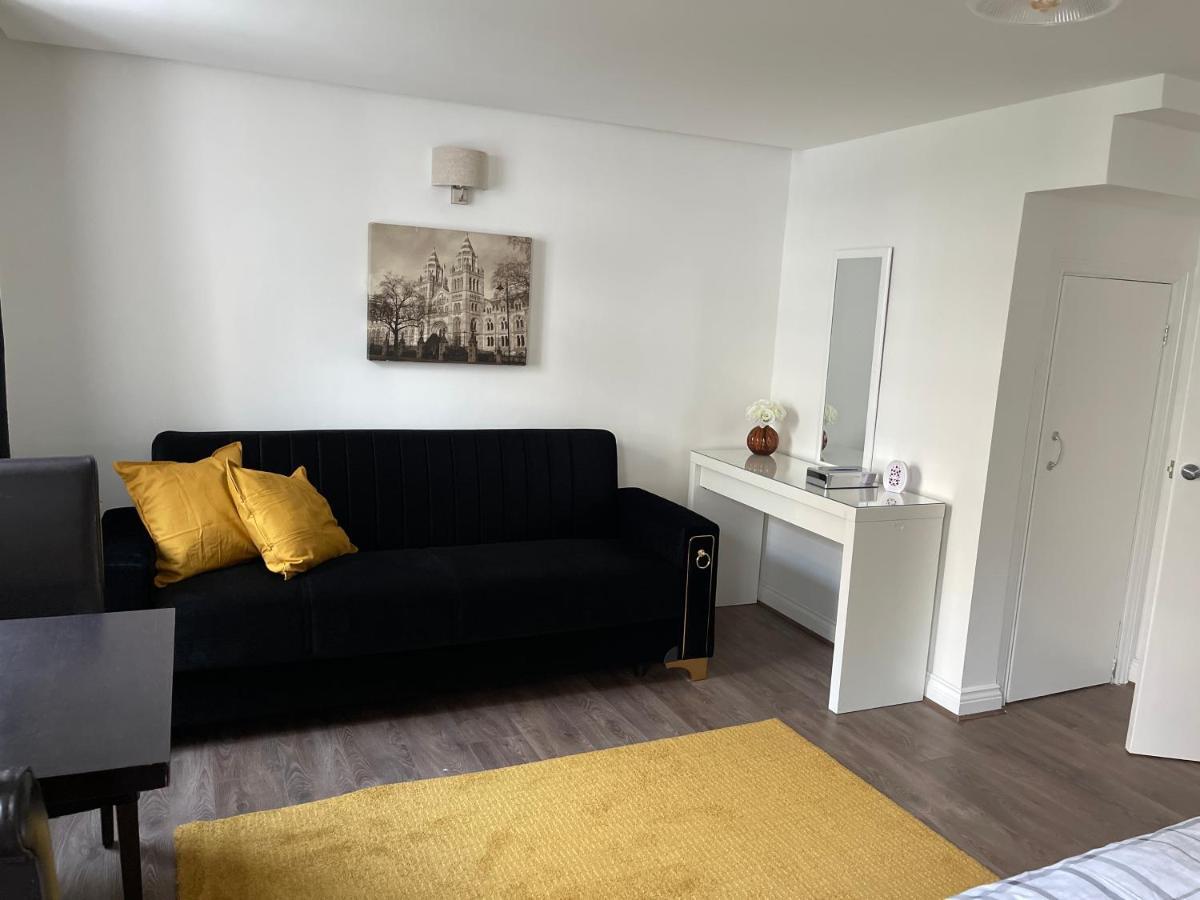 93 Charlotte Apartment London Bagian luar foto
