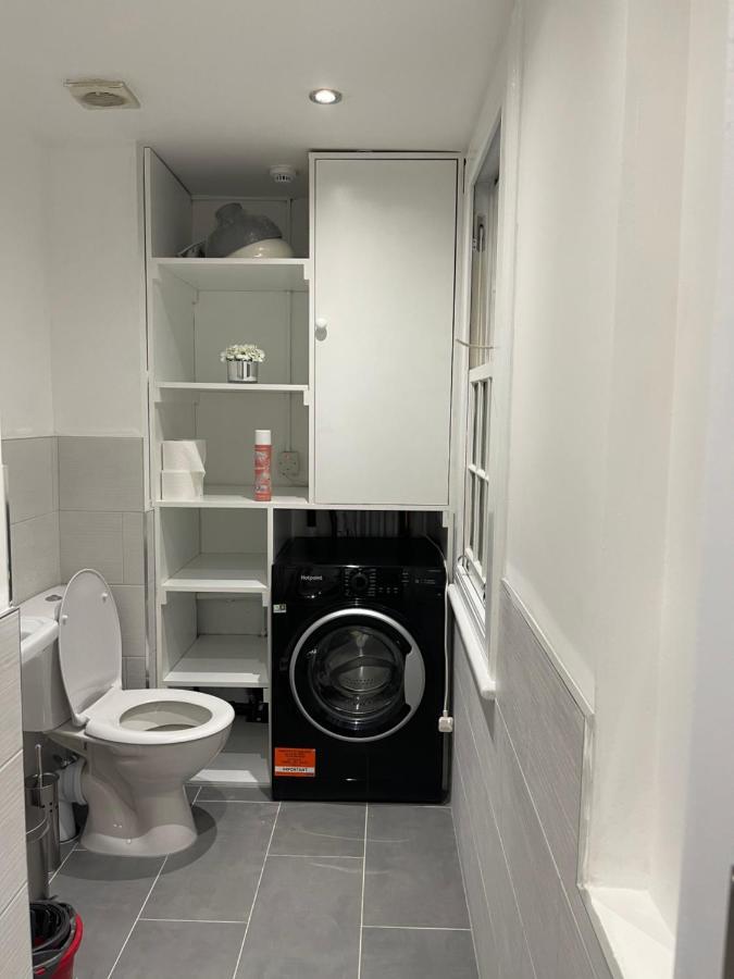 93 Charlotte Apartment London Bagian luar foto